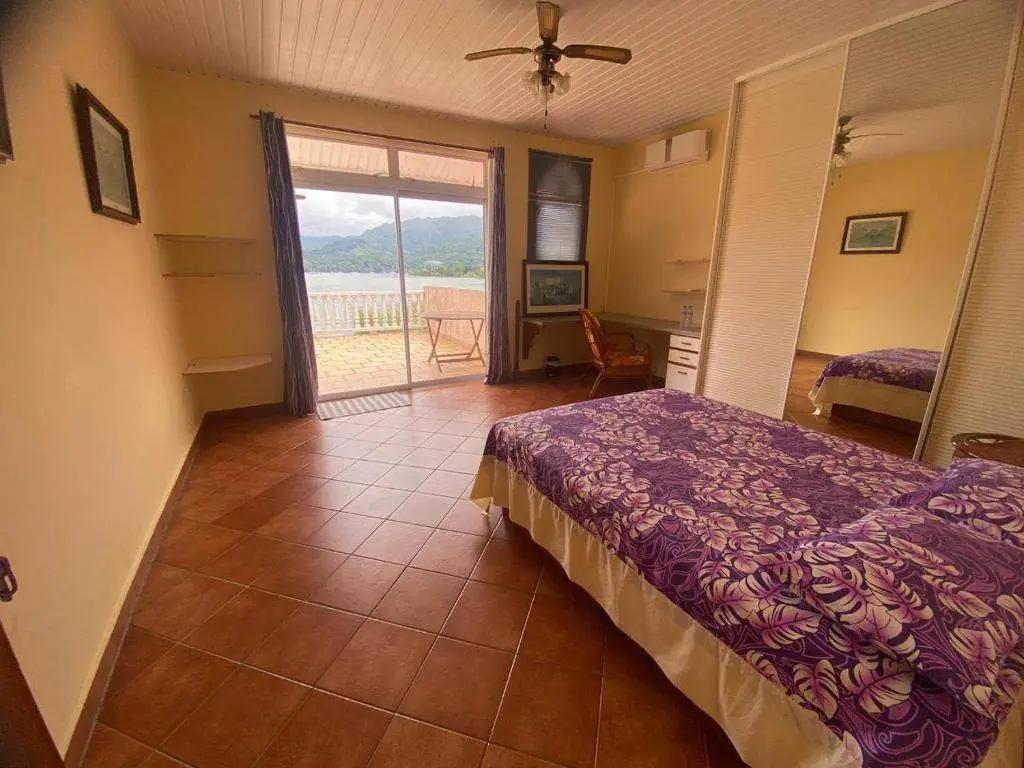 Second bedroom with balcony and bay view